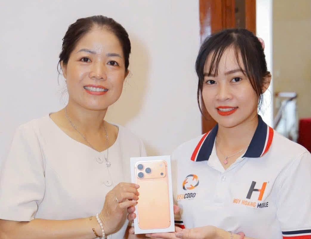 Niềm vui khi nhận máy